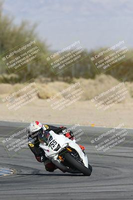 media/Dec-07-2025-CVMA (Sun) [[3e7d2de5dc]]/Race 8-Middleweight Shootout/